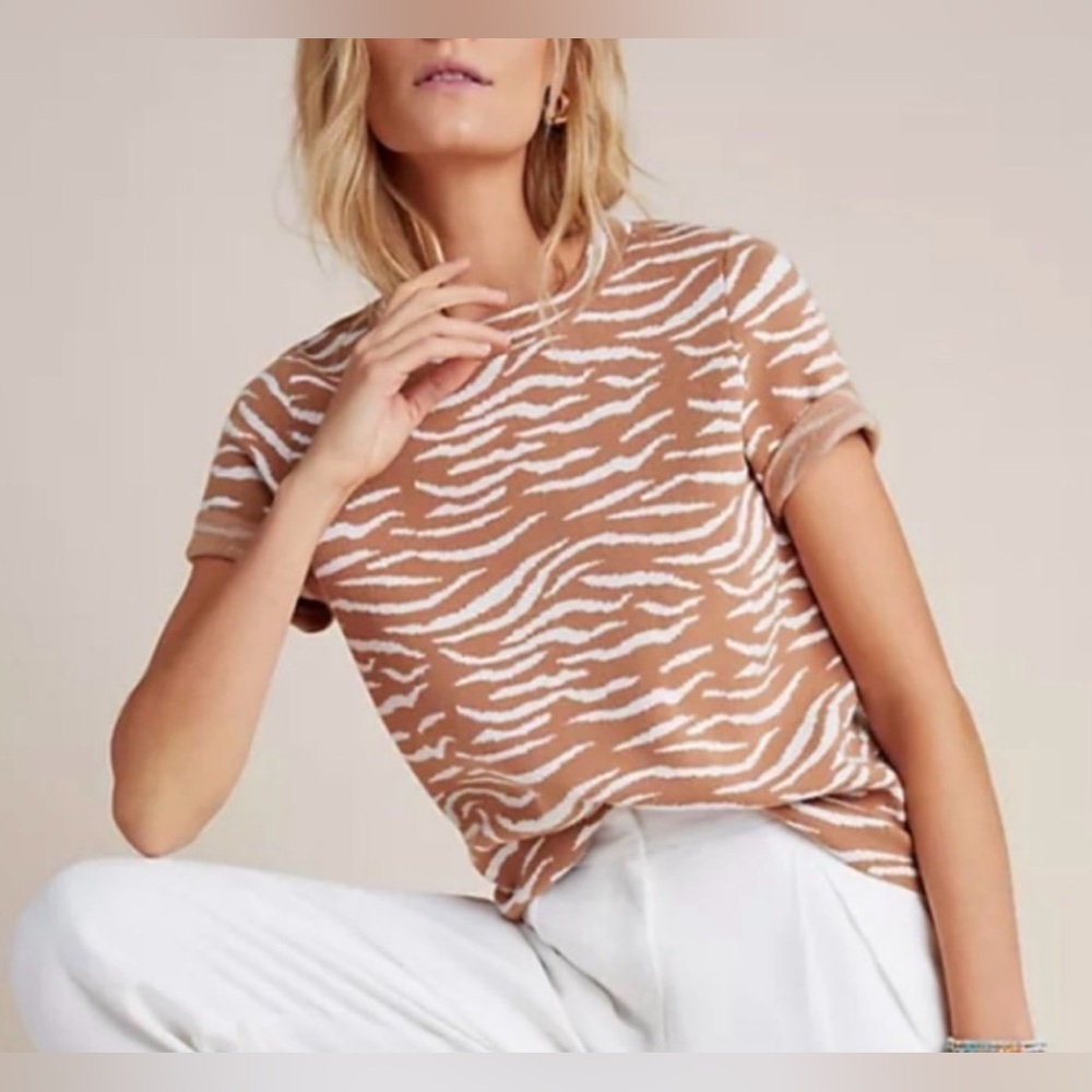 Anthropologie Tan and White Patterned Short Sleeve Tee